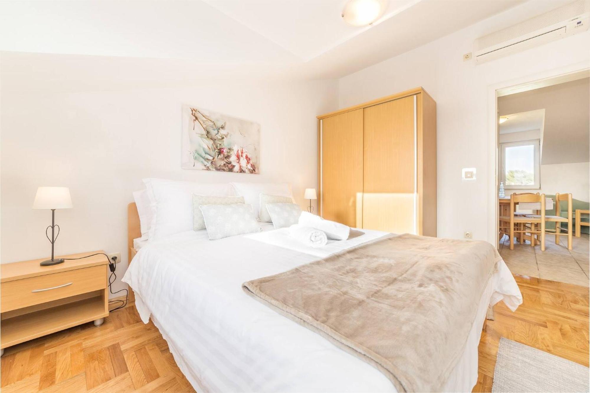 Nikol Apartman Vodice Kültér fotó